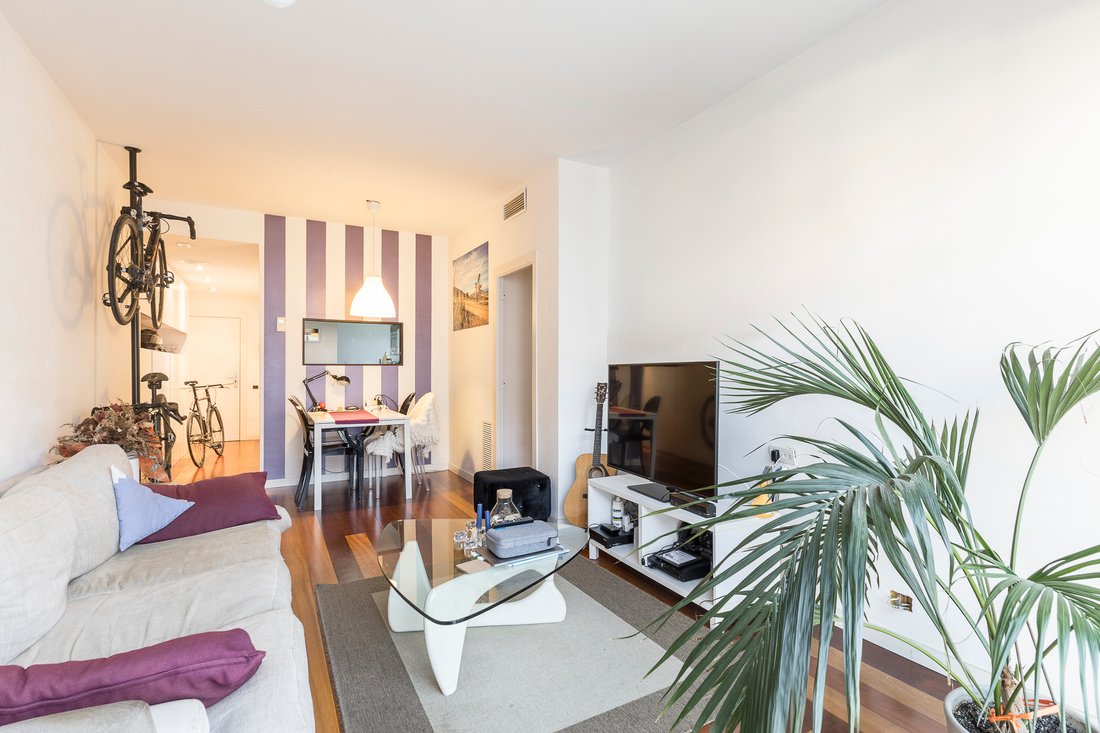 Wohnung in Eixample, Barcelona, Spanien 4 - 16698934