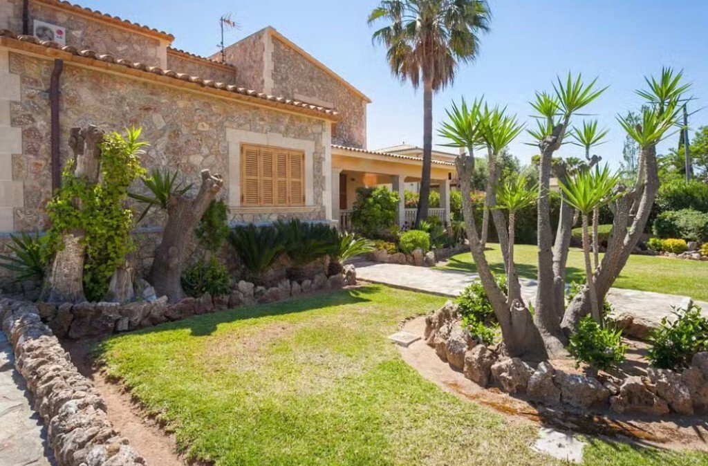 Chalet in Pollenca, Balearic Islands, Spain 2 - 16698496