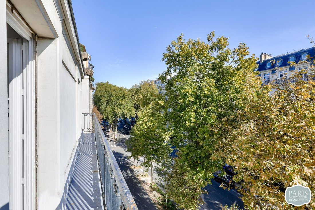 Apartment in Clignancourt-Jules Joffrin, Paris 18e Arrondissement, Paris 1 - 16697220