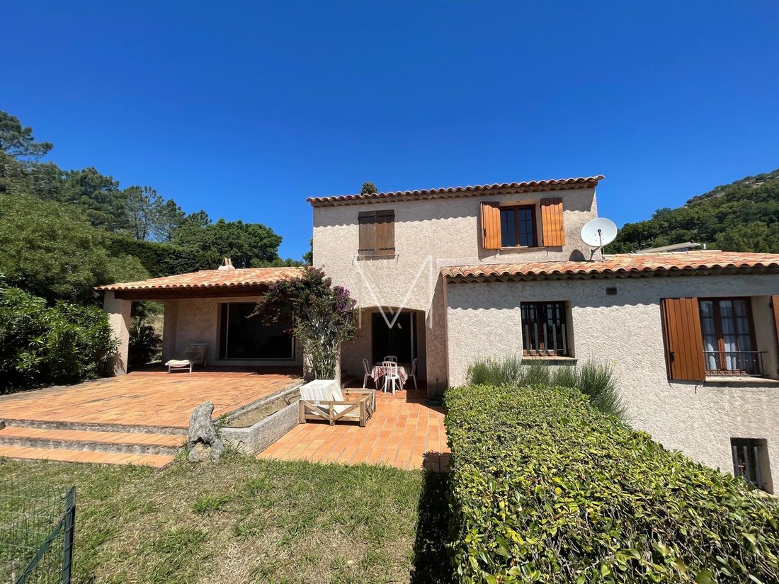Villa in Grimaud, Provence-Alpes-Côte d'Azur, France 4 - 16697107