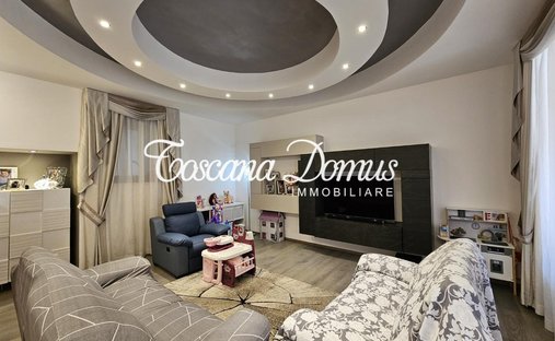 Castle for Sale in Casa Vannini, Tuscany, Italy