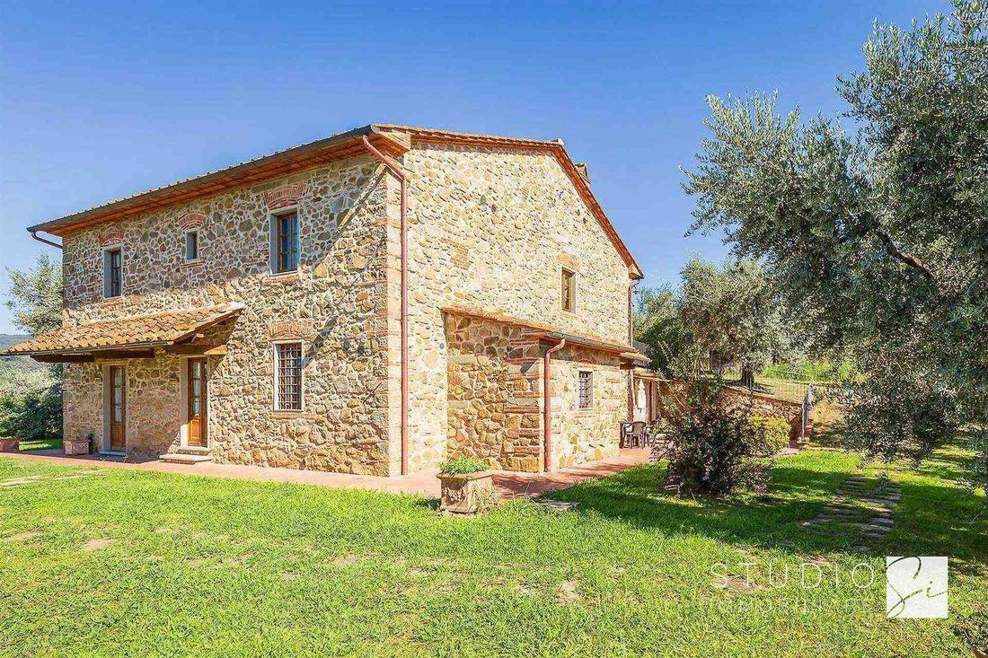 Estate in Larciano, Tuscany, Italy 3 - 16698373