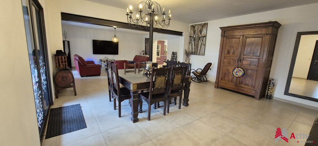 Country House in Arles, Provence-Alpes-Côte d'Azur, France 3 - 16700063