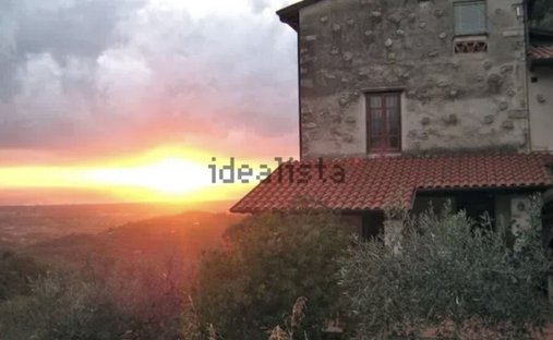 Country House in Pietrasanta, Tuscany, Italy 1