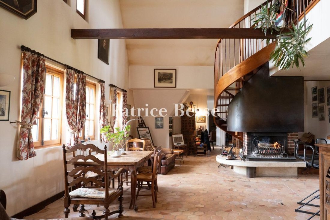 House in Chantilly, Hauts-de-France, France 3 - 16698644