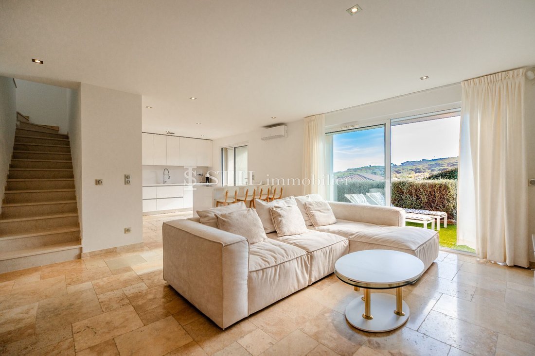 Villa in Ville-Les Saquedes-Le Bouillonnet, Sainte-Maxime, France 2 - 16697458