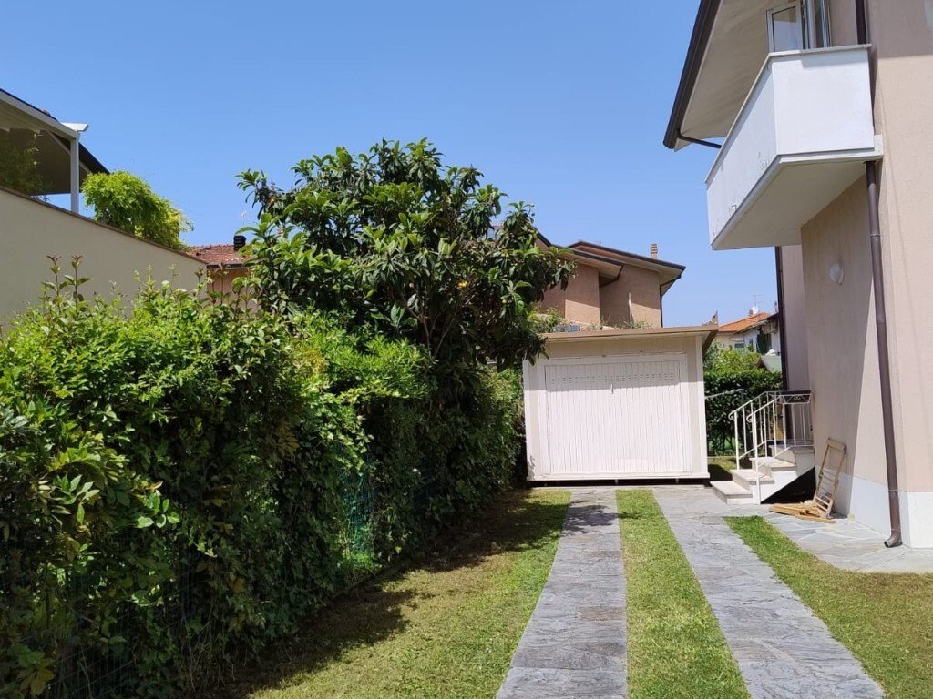 Villa in Pietrasanta, Tuscany, Italy 4 - 16697091