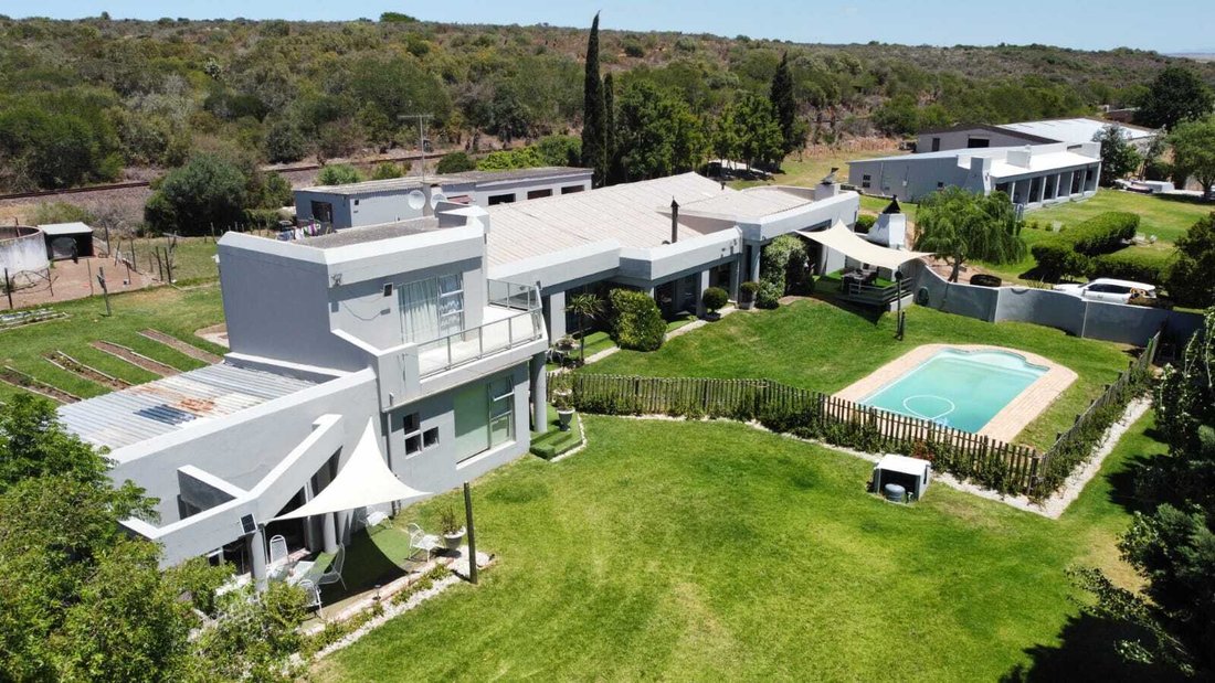 Farm Ranch in Hessequa Local Municipality, Western Cape, South Africa 1 - 16697893