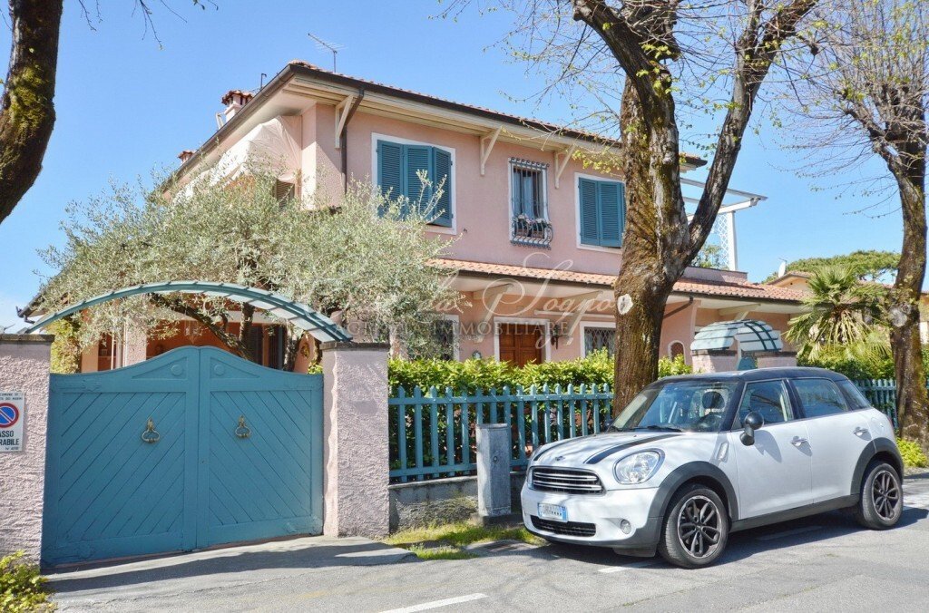 Villa in Center, Forte dei Marmi, Tuscany 2 - 16696757
