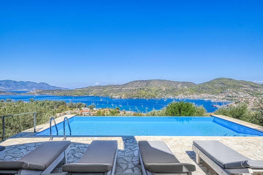 Villa in Galatas Community, Troizinia, Greece 1 - 16698671