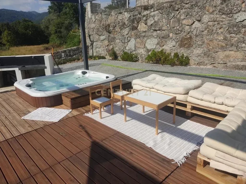 Villa in Louredo, Braga, Portugal 2 - 15883171