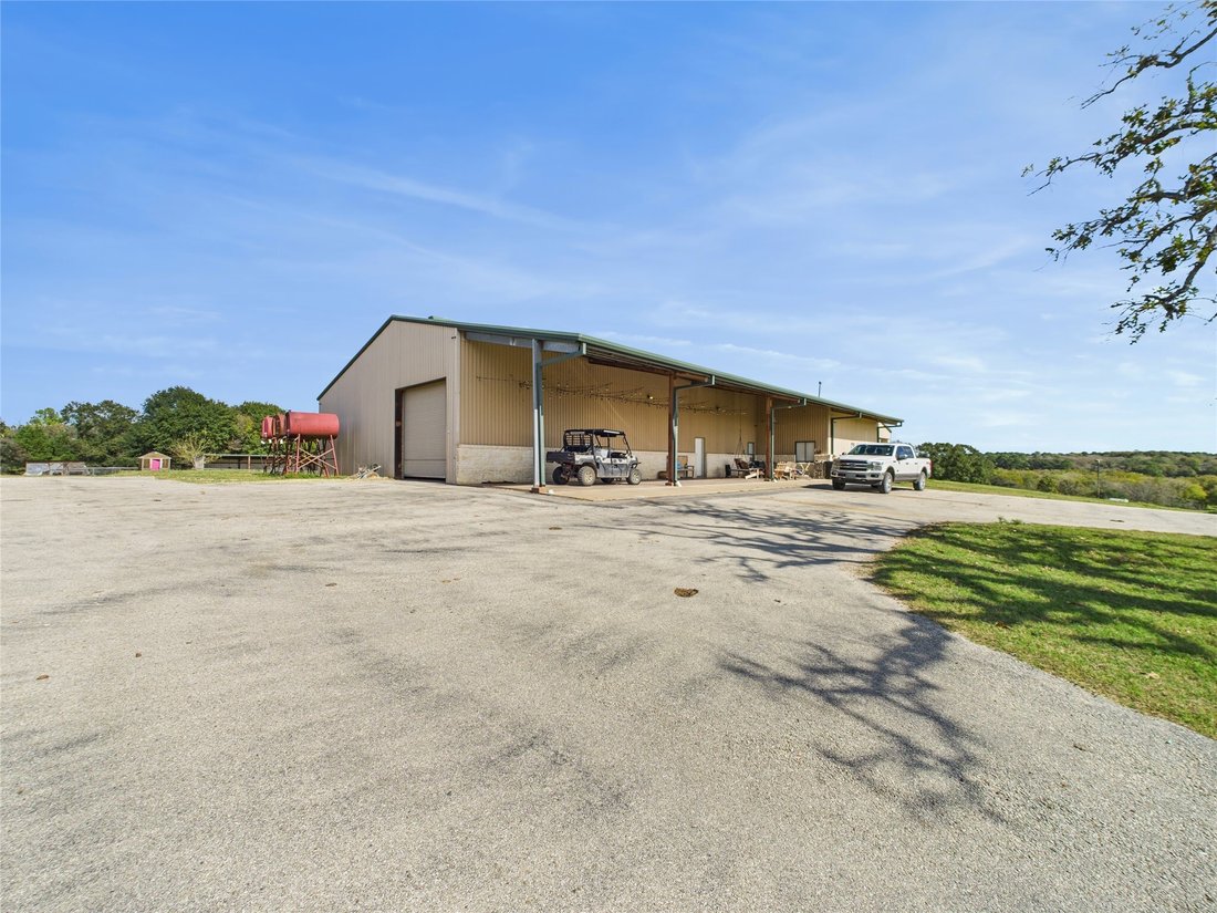 House in Navasota, Texas, United States 3 - 16697851