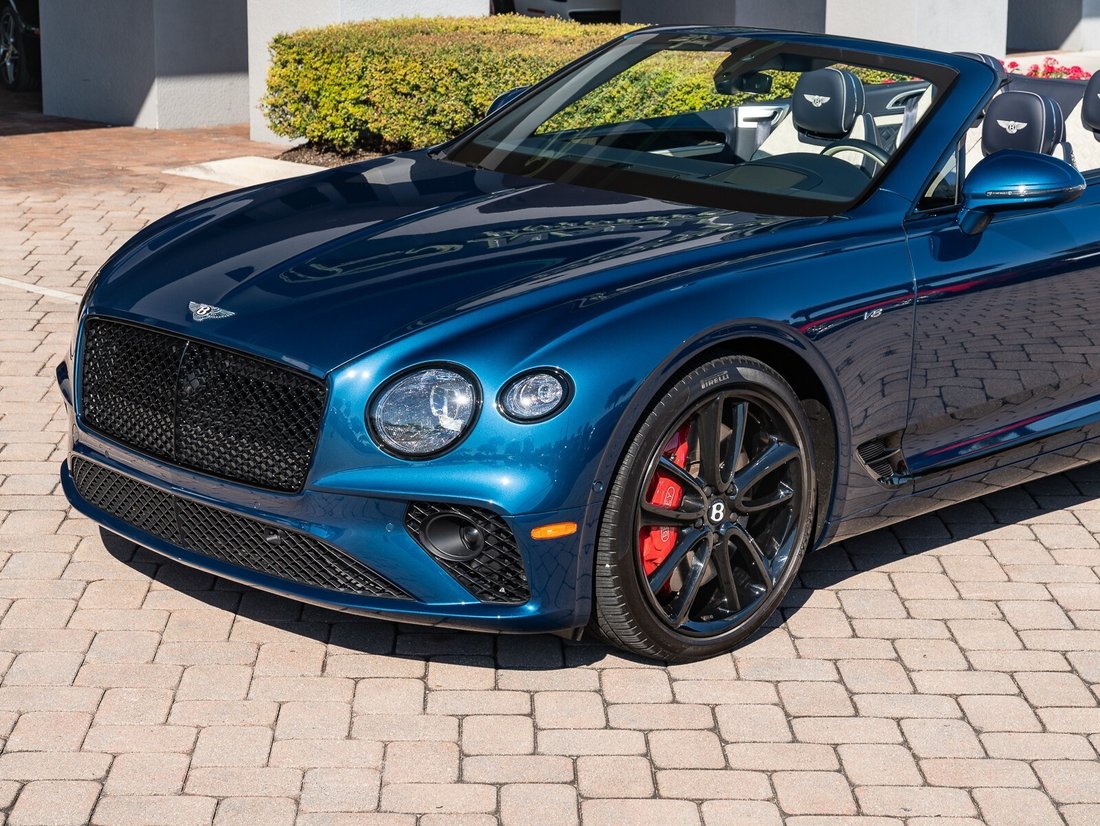 Cabriolet in Naples, FL 5 - 16696913