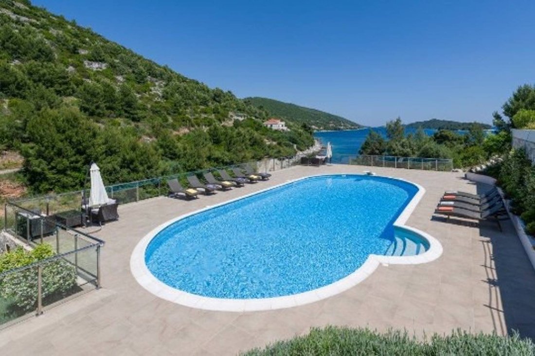 Villa in Blato, Dubrovnik-Neretva County, Croatia 3 - 16699021