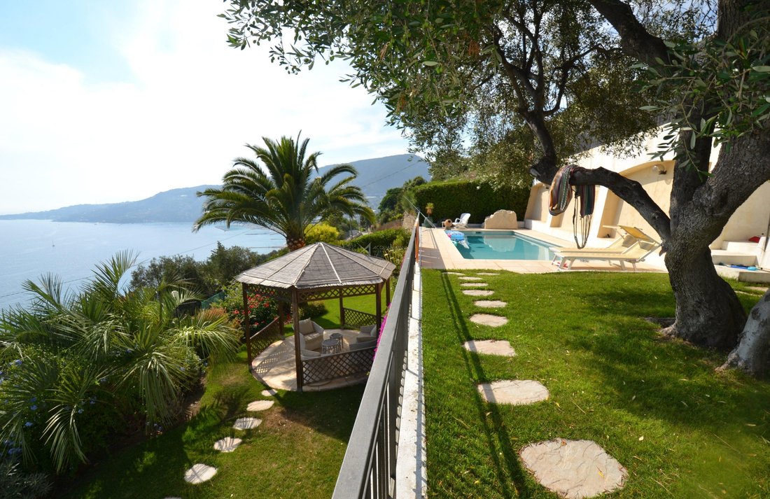 Villa in Center, Ospedaletti, Liguria 2 - 16696671