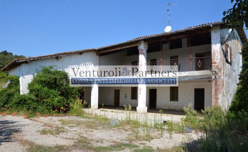 Land in Moniga del Garda, Lombardy, Italy 1
