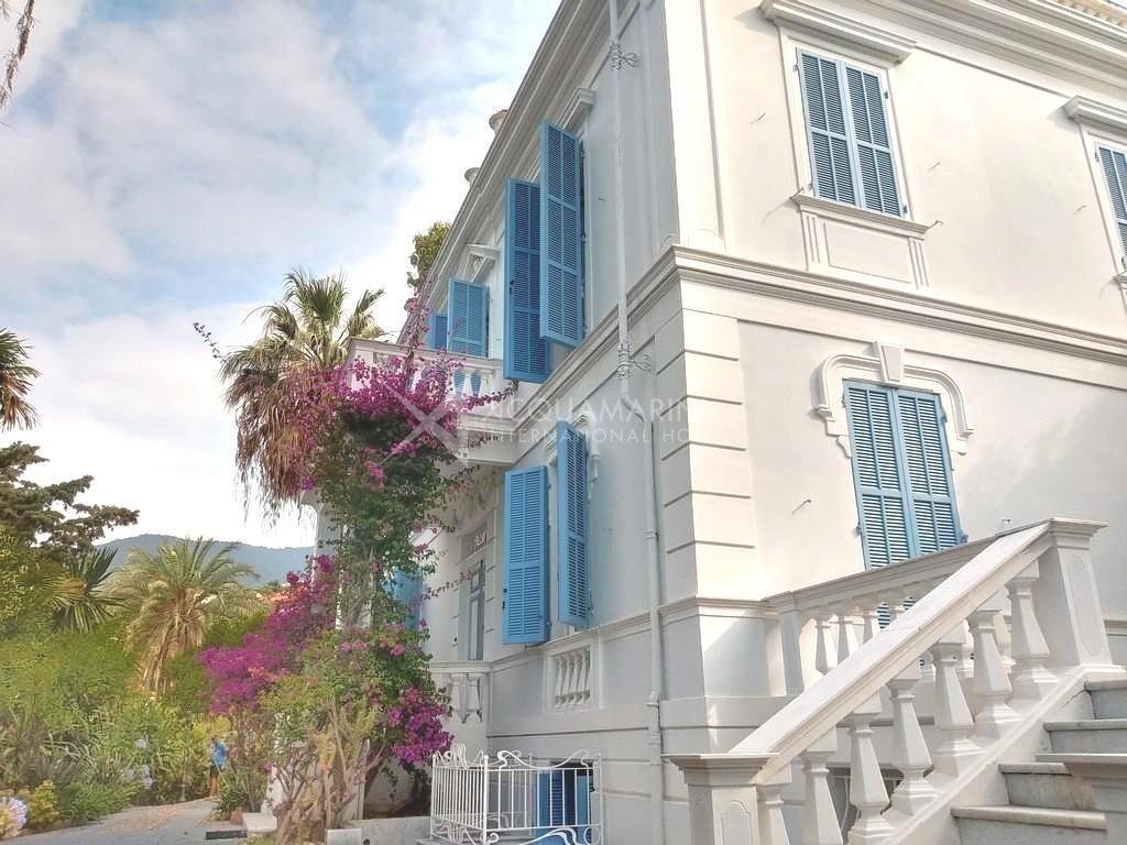 Villa in Center, Ospedaletti, Liguria 1 - 16696557