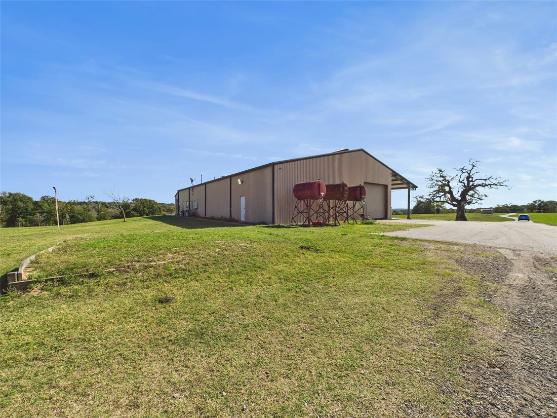 House in Navasota, Texas, United States 4 - 16697851