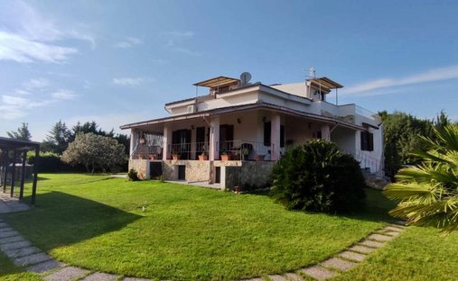 Villa à Olmedo, Sardaigne, Italie 1