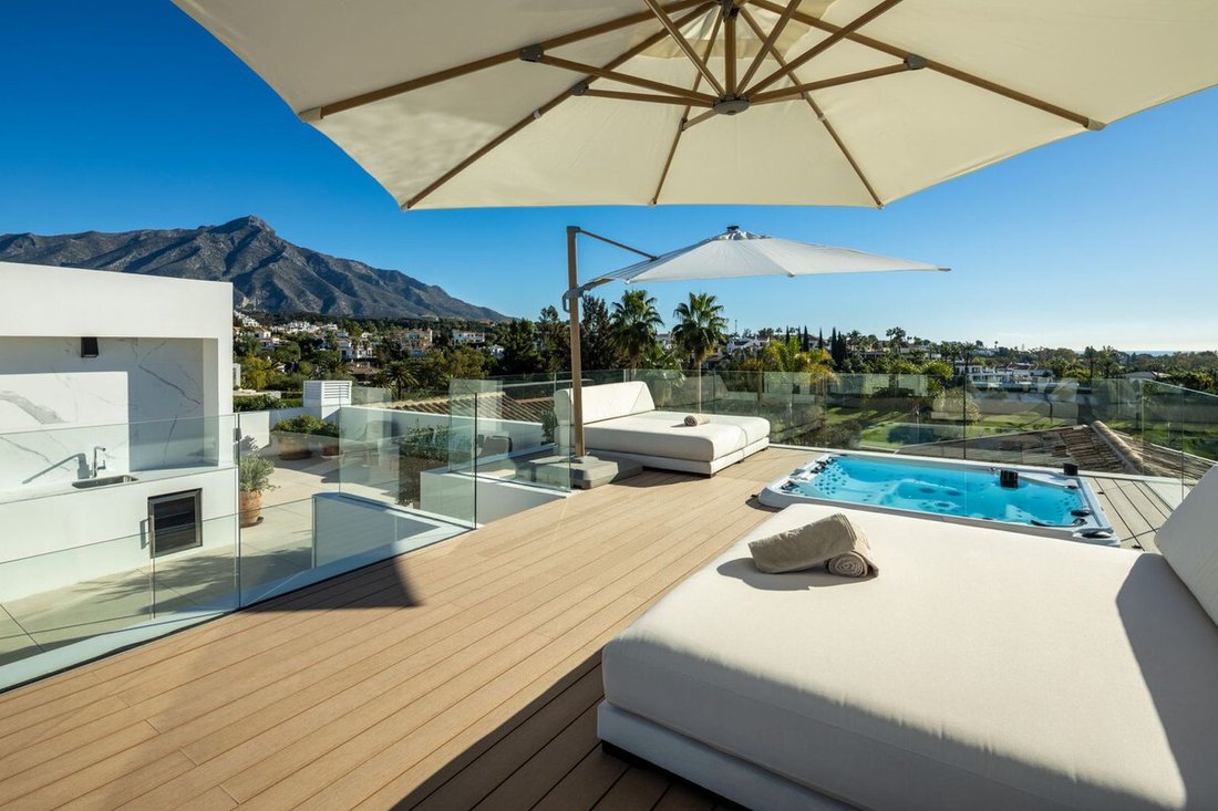 Villa in Marbella, Andalusia, Spain 4 - 16697789