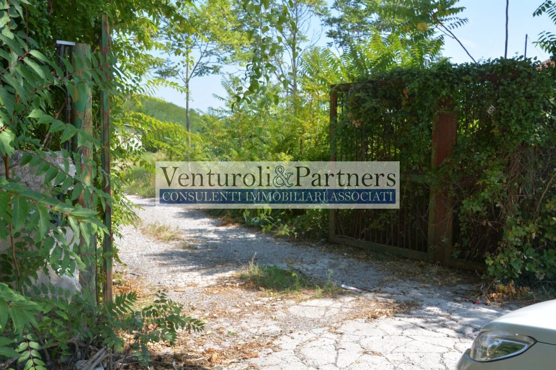Land in Moniga del Garda, Lombardy, Italy 5 - 16699656
