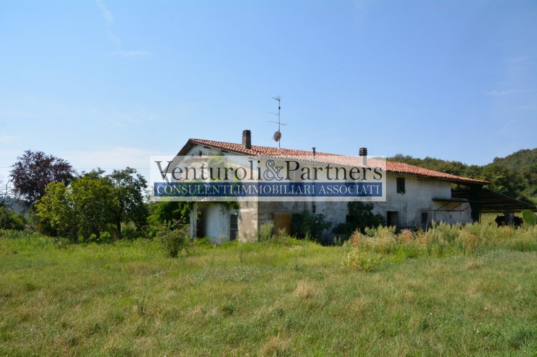 Land in Moniga del Garda, Lombardy, Italy 4 - 16699656