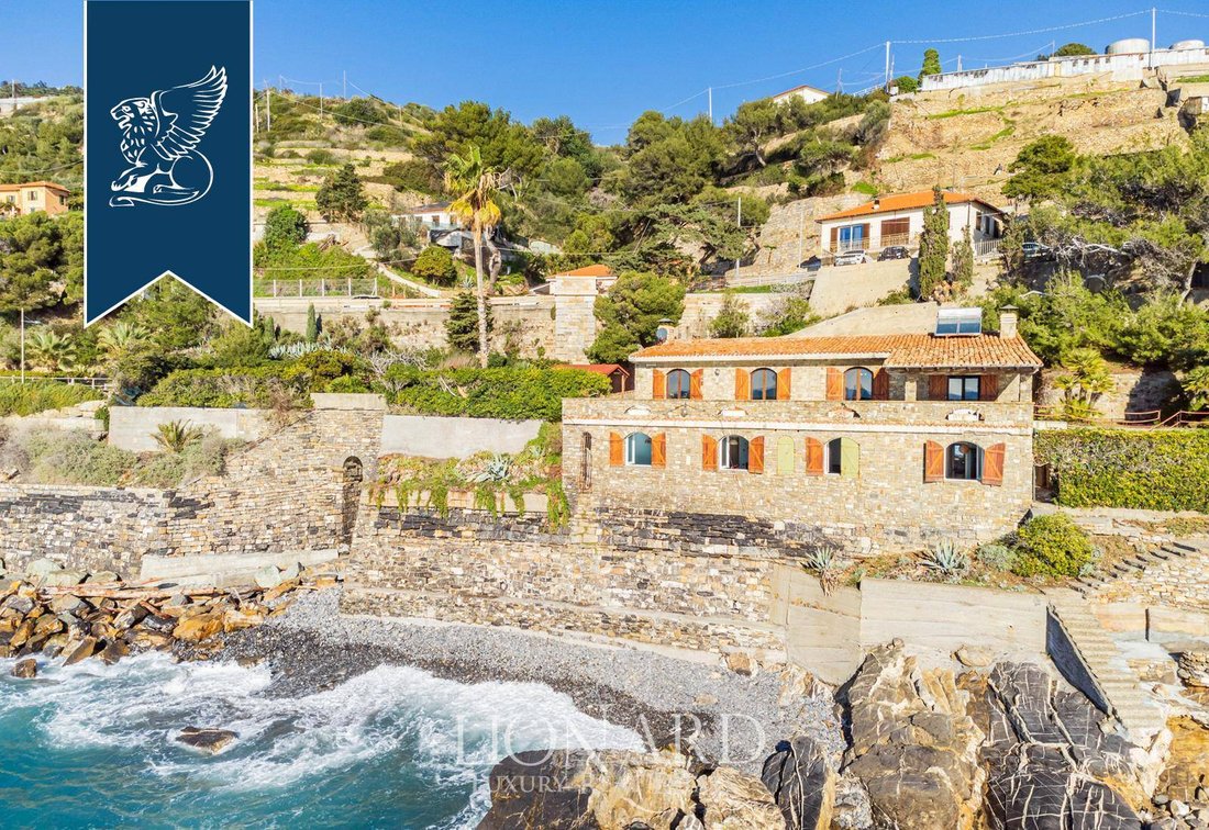 Villa in Porto Maurizio, Imperia, Liguria 4 - 16698915
