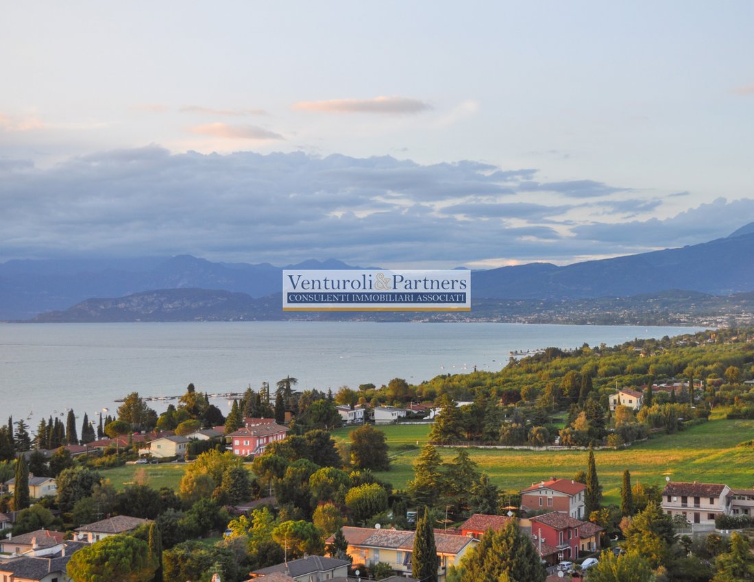 Land in Padenghe sul Garda, Lombardy, Italy 1 - 16699674