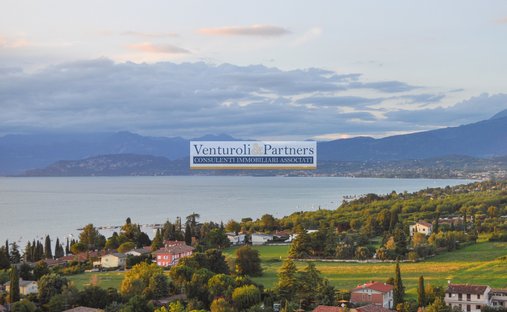 Land in Padenghe sul Garda, Lombardy, Italy 1