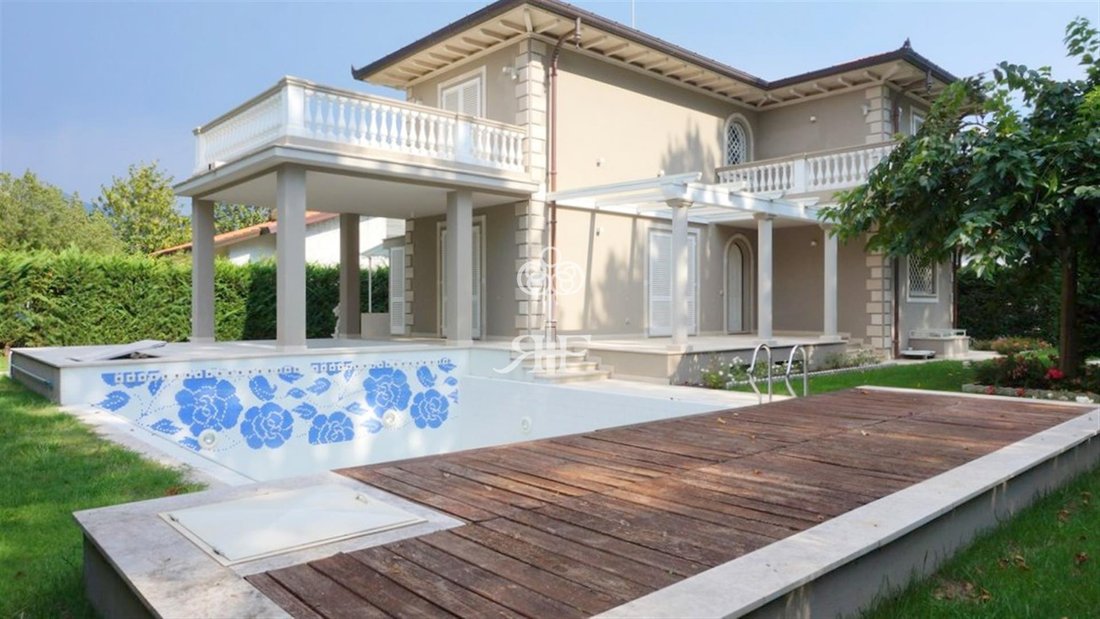 Villa à Tonfano, Pietrasanta, Italie 1 - 16697076