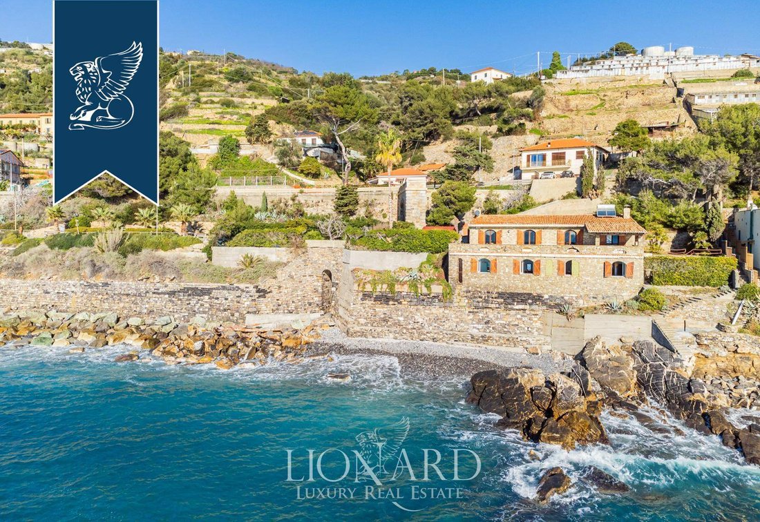 Villa in Porto Maurizio, Imperia, Liguria 3 - 16698915
