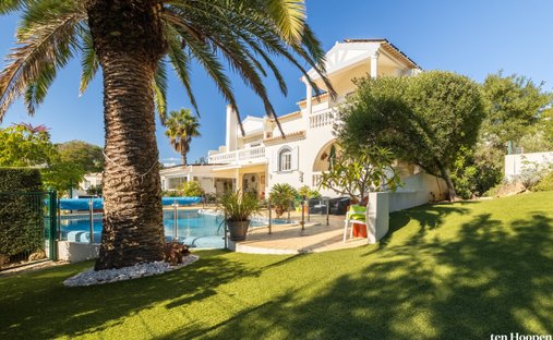 Villa in Vila do Bispo e Raposeira, Algarve, Portugal 1