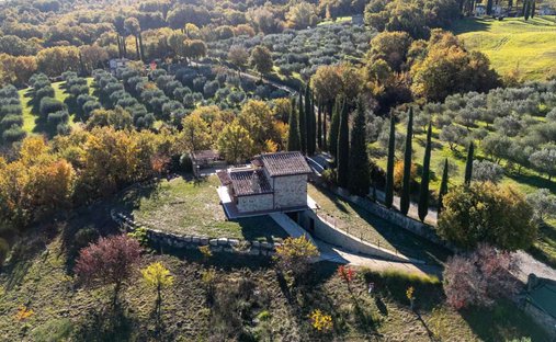 Castle for Sale in Castiglione d'Orcia, Tuscany, Italy