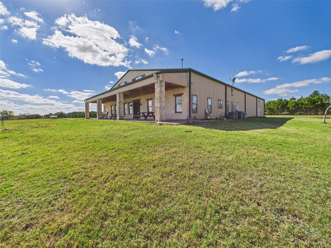 House in Navasota, Texas, United States 5 - 16697851