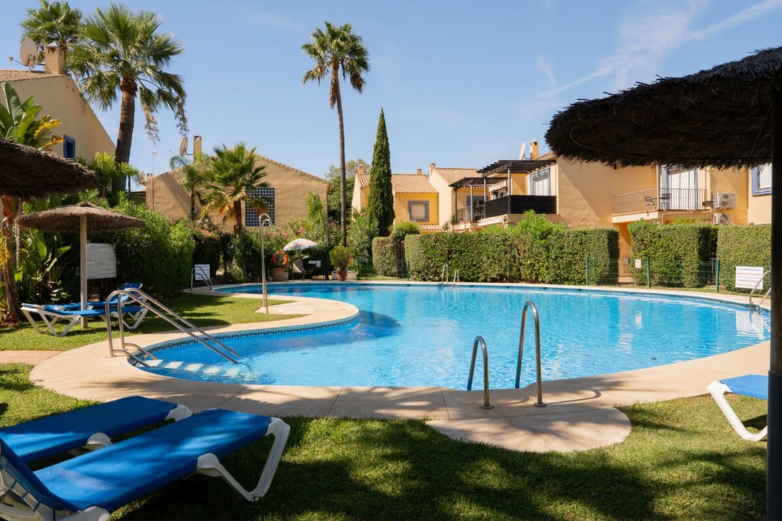House in Estepona, Andalusia, Spain 1 - 16697793
