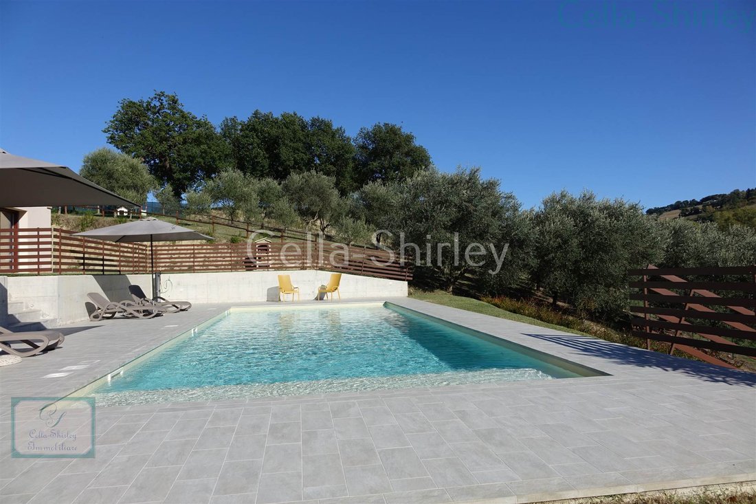 House in Mogliano, Marche, Italy 4 - 16698400