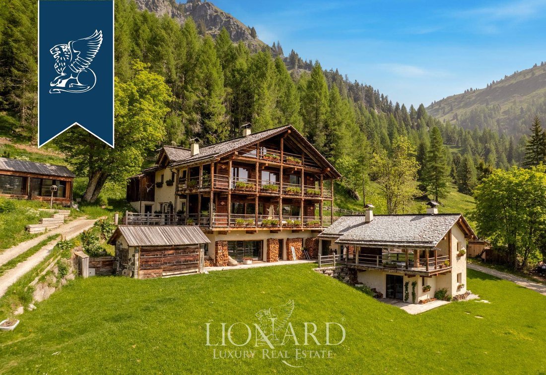 Luxury Chalet With Spa Cinema And Private Ski Lift On In Arabba