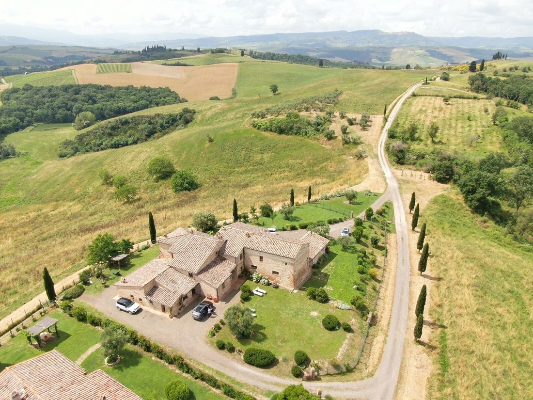Country House in Montalcino, Tuscany, Italy 1 - 16696599