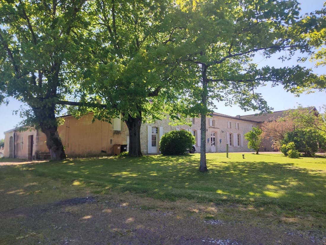House in Cars, Nouvelle-Aquitaine, France 1 - 16700107