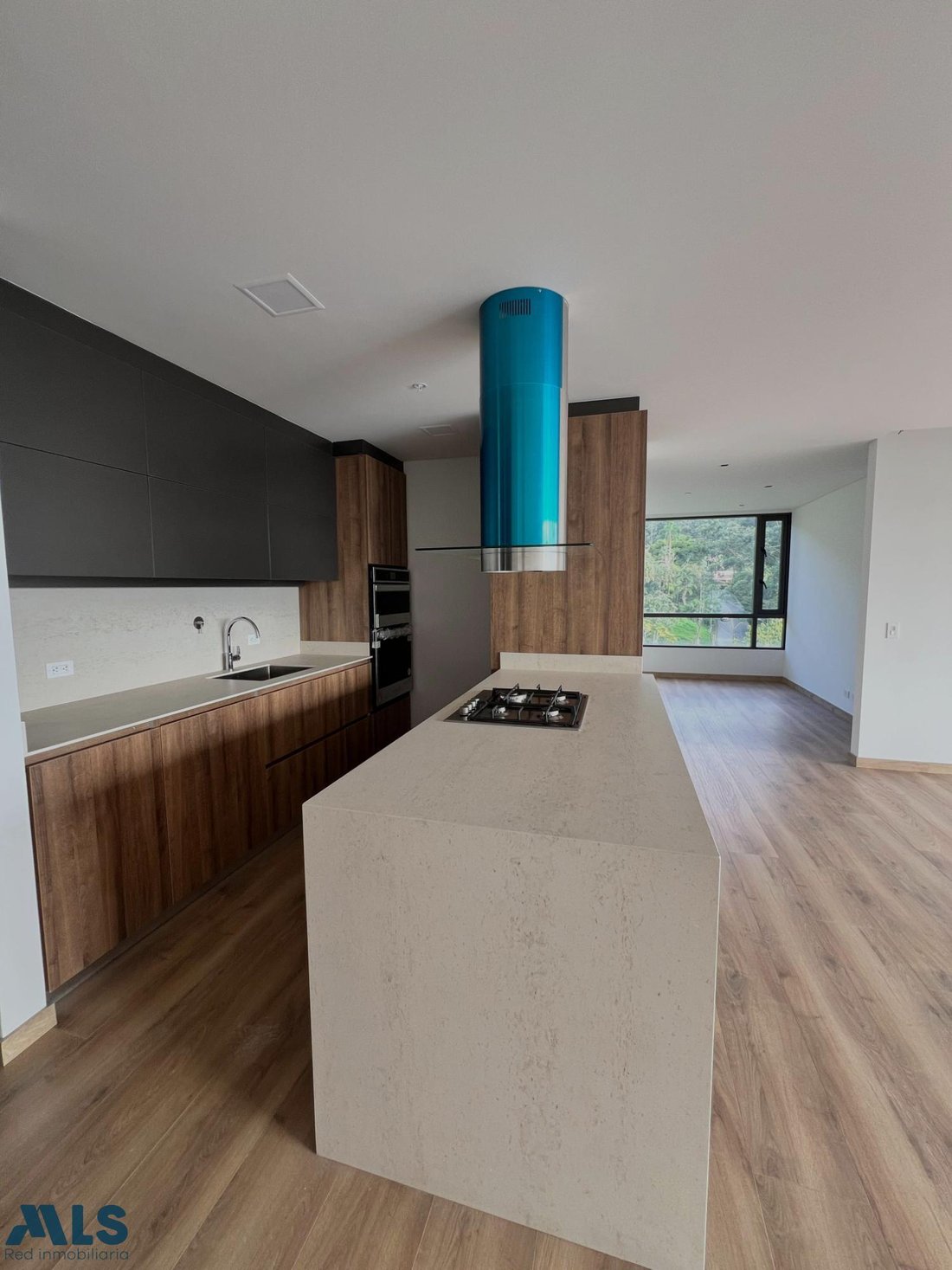 Apartment in Medellín, Antioquia, Colombia 1 - 16697560