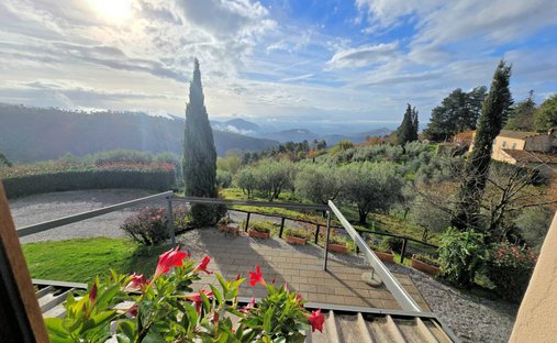 Casa di campagna a Marliana, Toscana, Italia 1