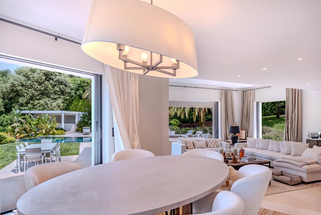 House in Mougins, Provence-Alpes-Côte d'Azur, France 2 - 16697317