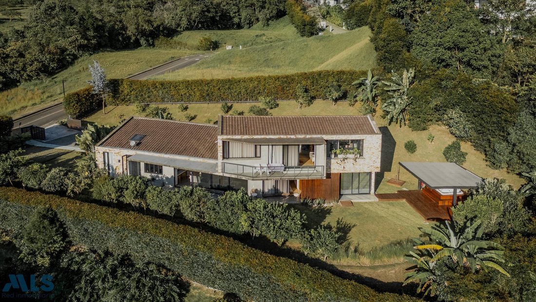 House in Envigado, Antioquia, Colombia 2 - 16697566