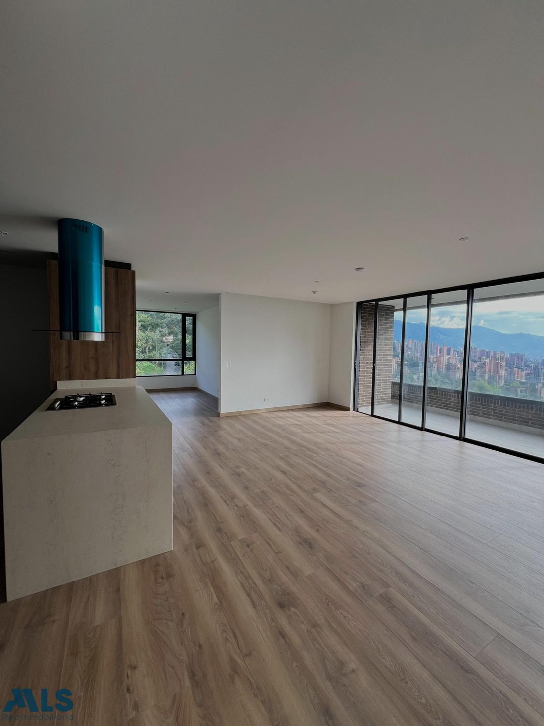 Apartment in Medellín, Antioquia, Colombia 2 - 16697560