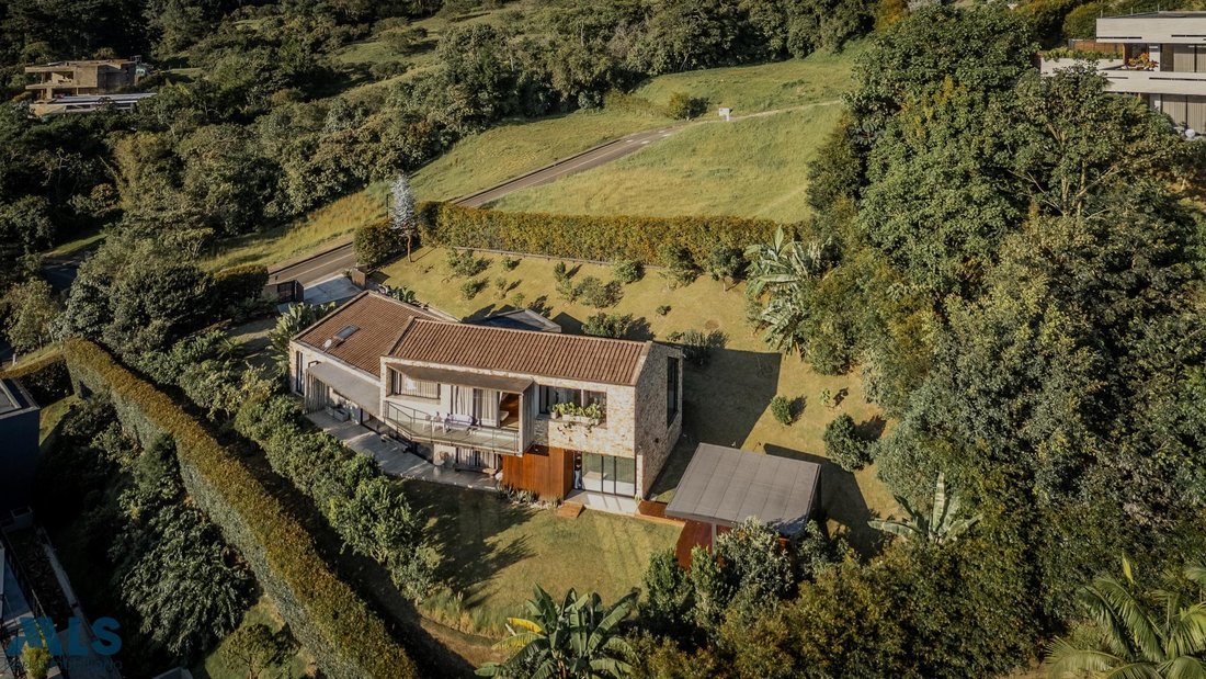 House in Envigado, Antioquia, Colombia 3 - 16697566