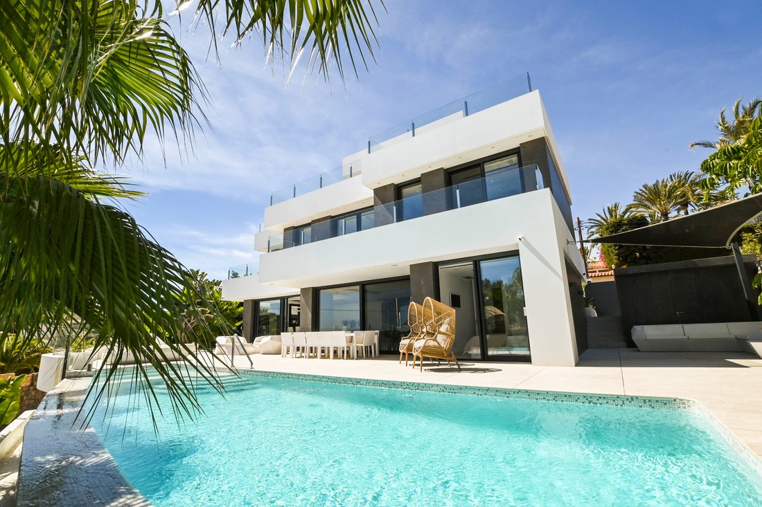 House in Calp / Calpe, Valencian Community, Spain 1 - 16699628