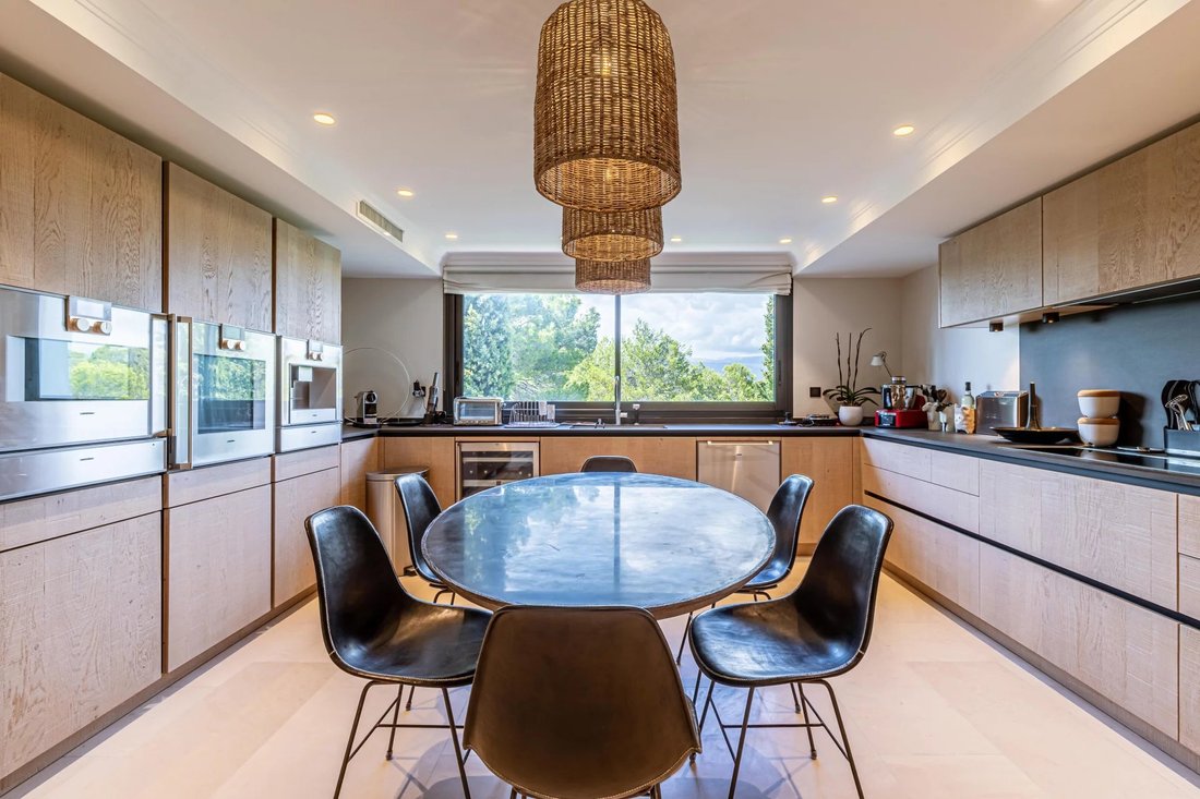House in Mougins, Provence-Alpes-Côte d'Azur, France 3 - 16697317