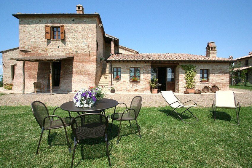 Country House in Montalcino, Tuscany, Italy 4 - 16696599