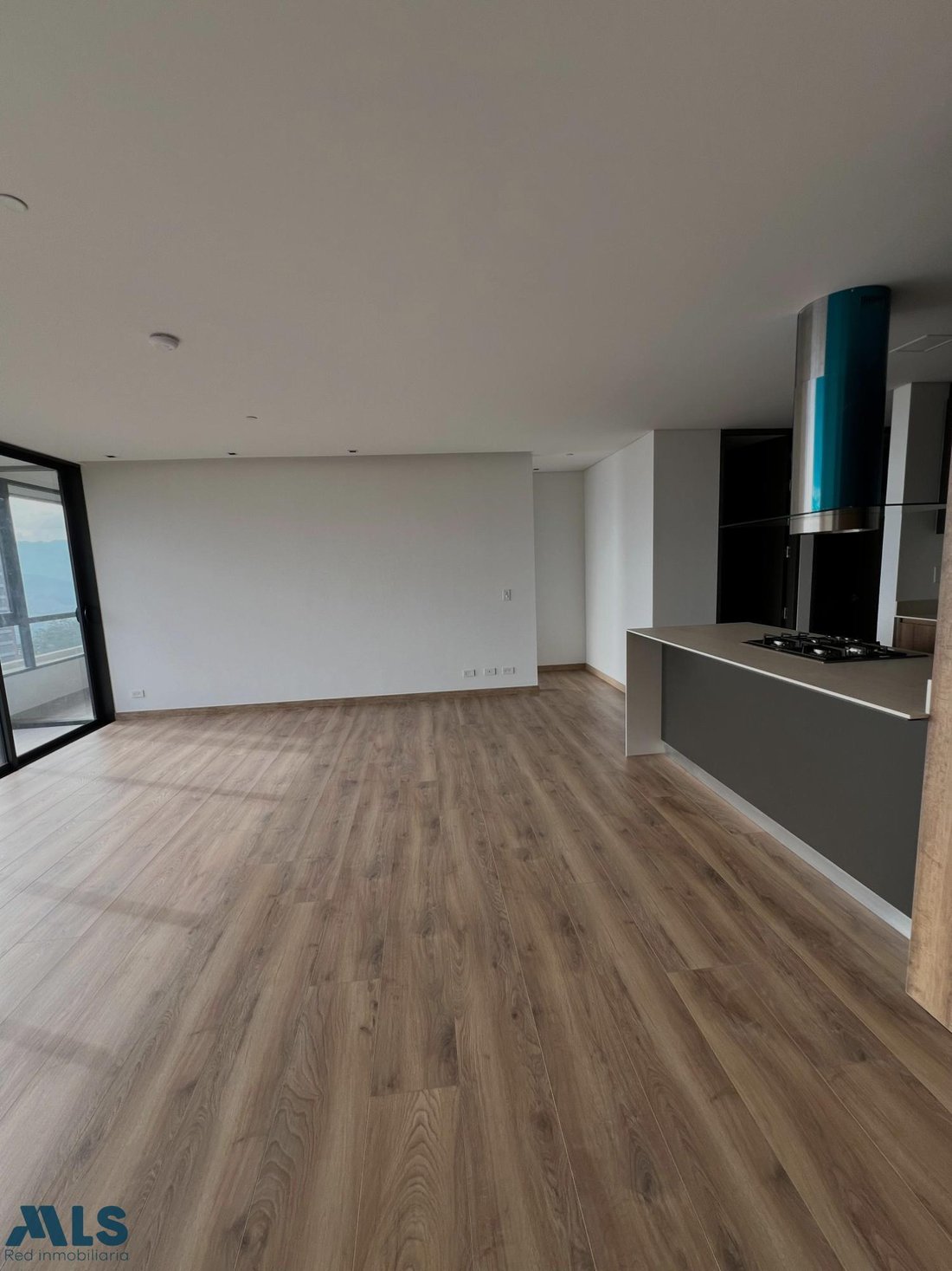 Apartment in Medellín, Antioquia, Colombia 4 - 16697560