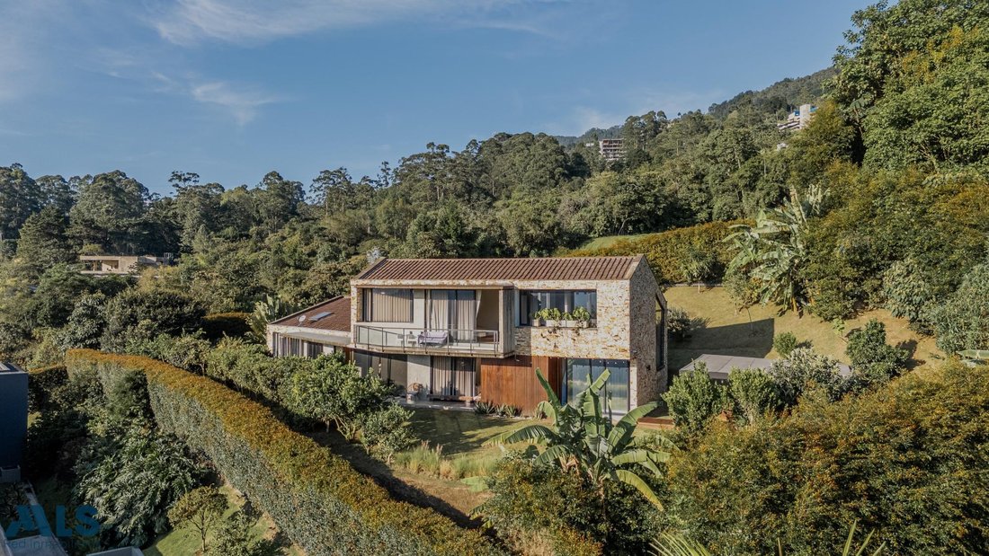 House in Envigado, Antioquia, Colombia 1 - 16697566